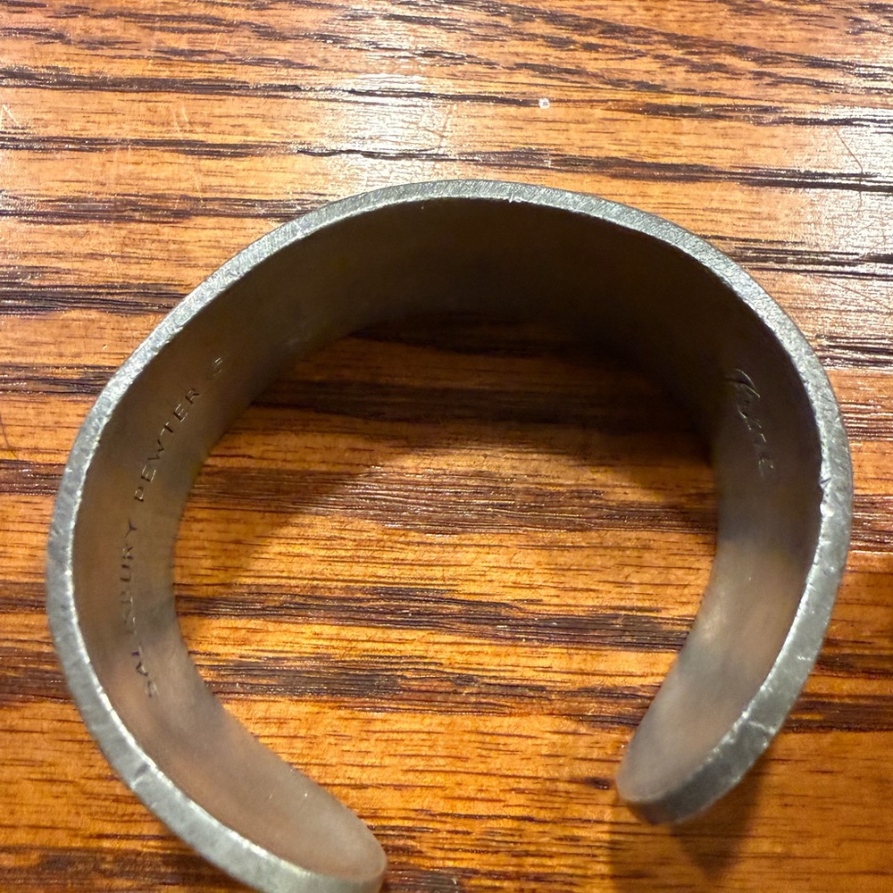 Vintage Pewter Cuff Bracelet Salisbury Wide Floral Phoenix Boho Statement - Picture 9 of 10